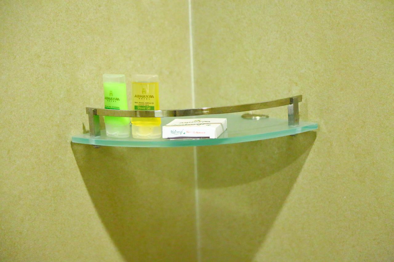 Abhayaa Hotel Visakhapatnam Esterno foto